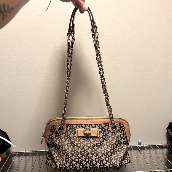 DKNY Logo Shoulder or Crossbody Bag - Picture 1 of 4